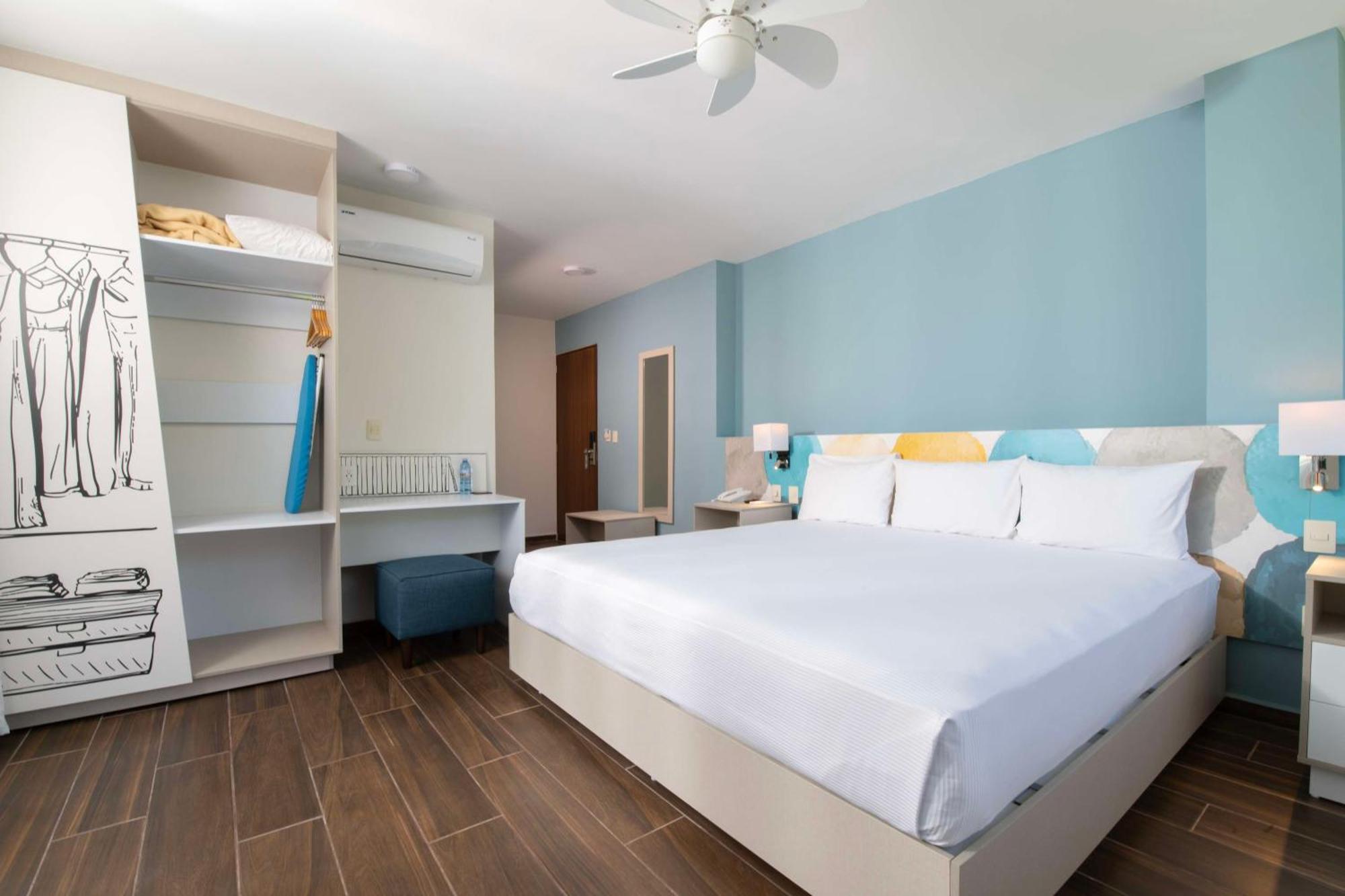 Vista Express Guadalajara Expo Surestay Collection By Bw 4*